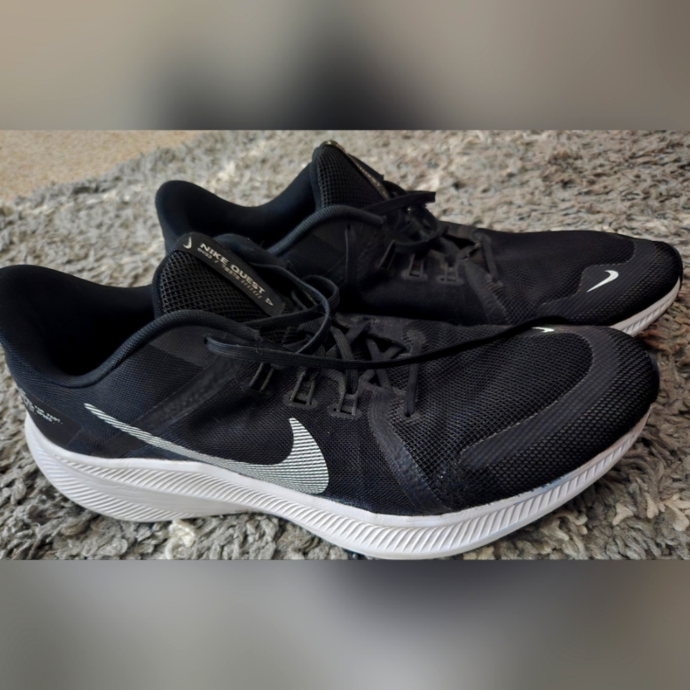 Mens Nike Shoes, sz 13